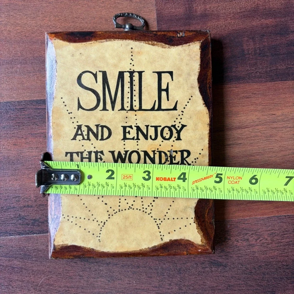 Vintage Stayings Wood Wall Plaque Smile and Enjoy the Wonder of Now Rustic Sign‎